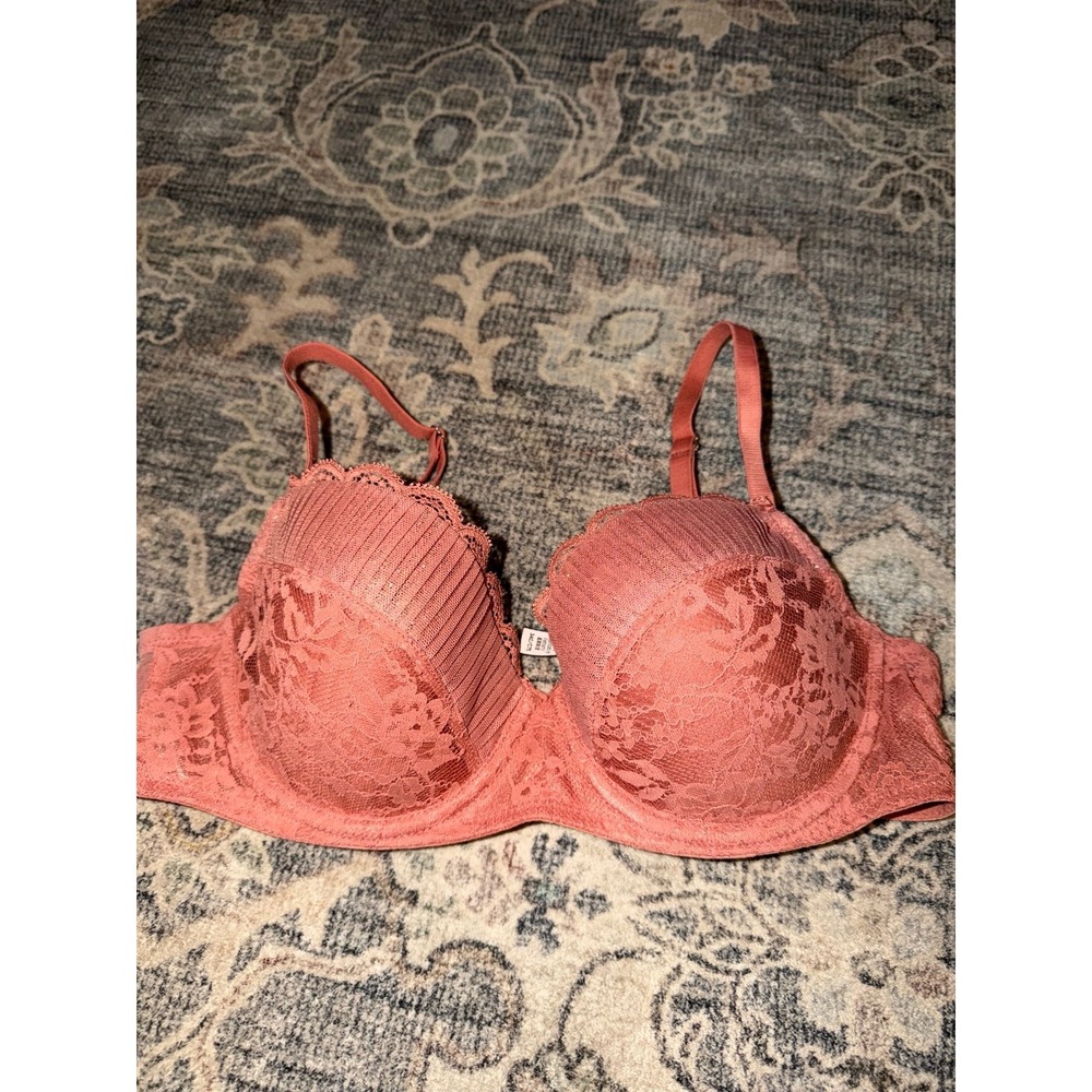 Victoria's Secret Dream Angels Lace Bra Shimmer Glitter